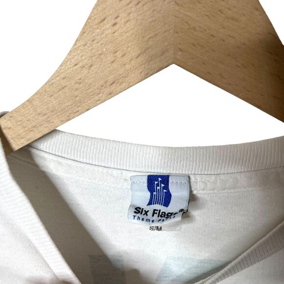 Six Flags Vintage Looney Tunes 96 Graphic T-Shirt Short Sleeve Crew Neck S/M - Picture 8 of 16